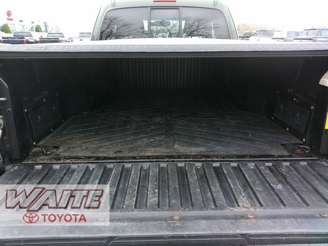 Used 2012 Toyota Tacoma 4x4 Access Cab V6 w/ SR5 Pkg image 4