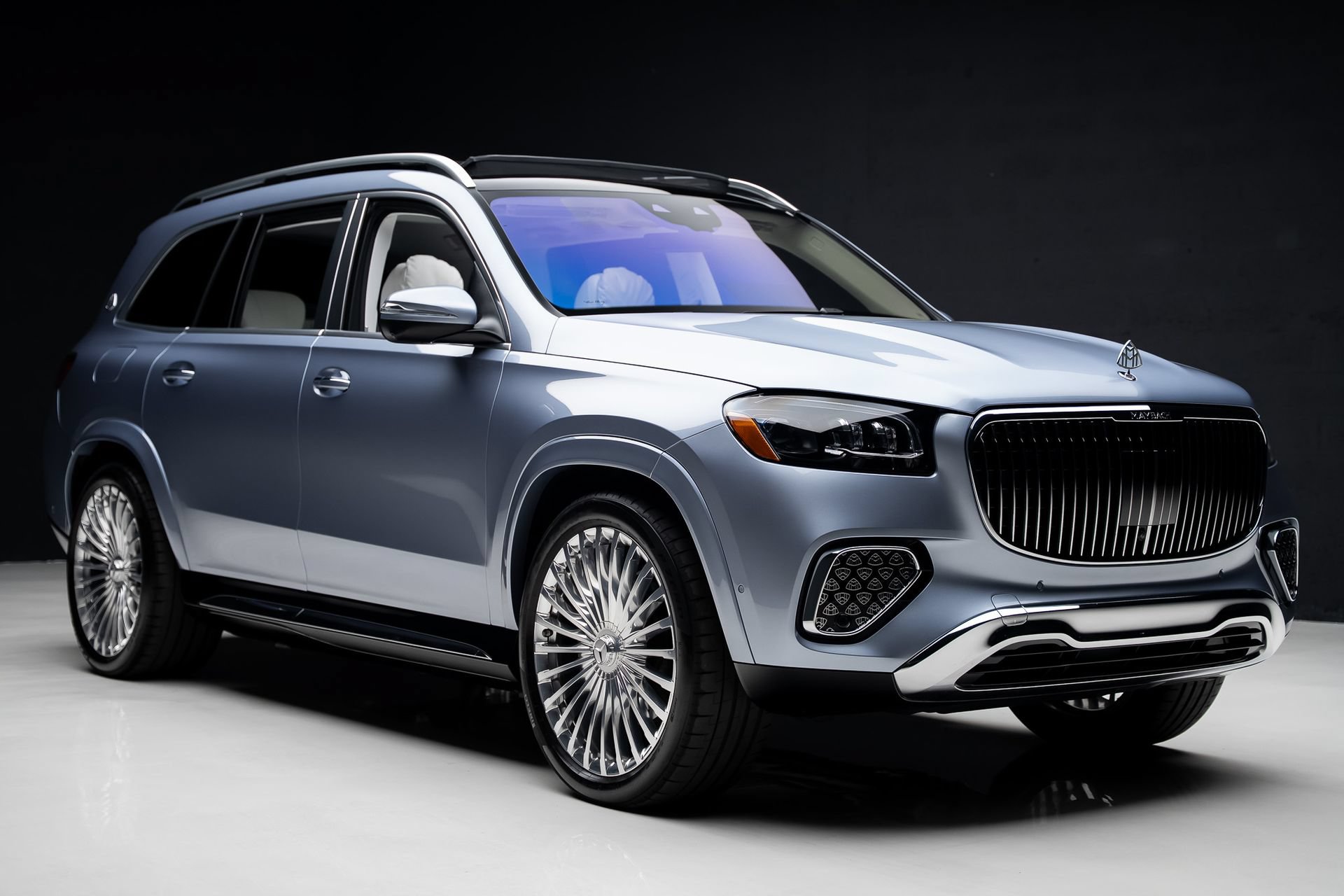 Used 2025 Mercedes-Benz Maybach GLS 600 4MATIC image 99