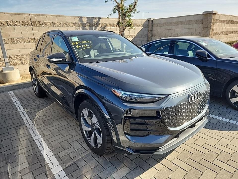 Used 2025 Audi Q6 e-tron Premium Plus w/ Premium Plus