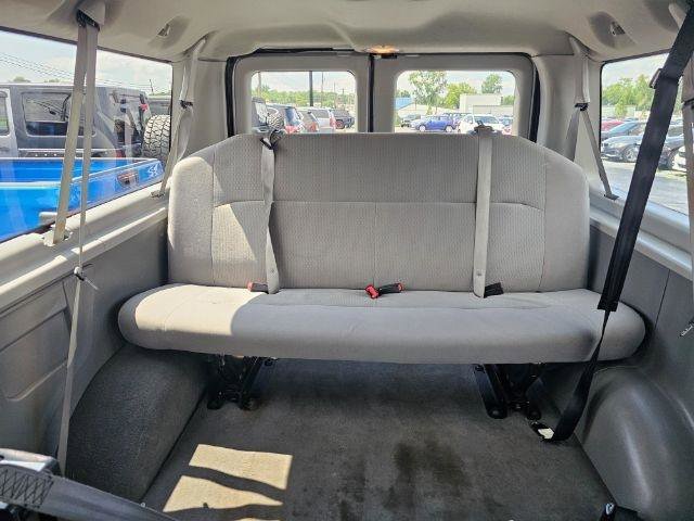 Used 2011 Ford E-350 and Econoline 350 XLT RWD image 27