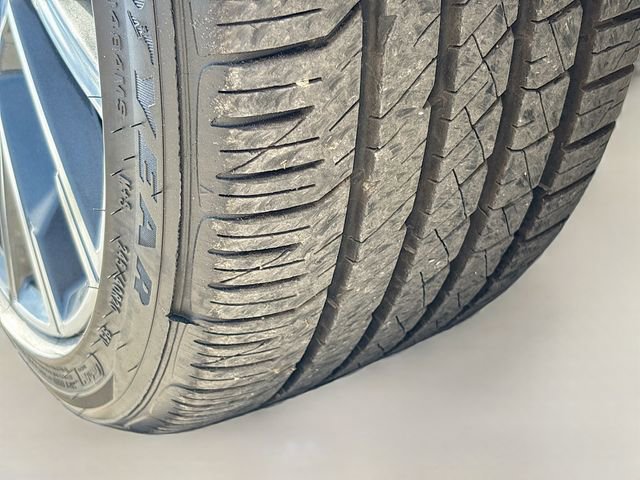 Used 2022 BMW 750i xDrive w/ Executive Package image 44