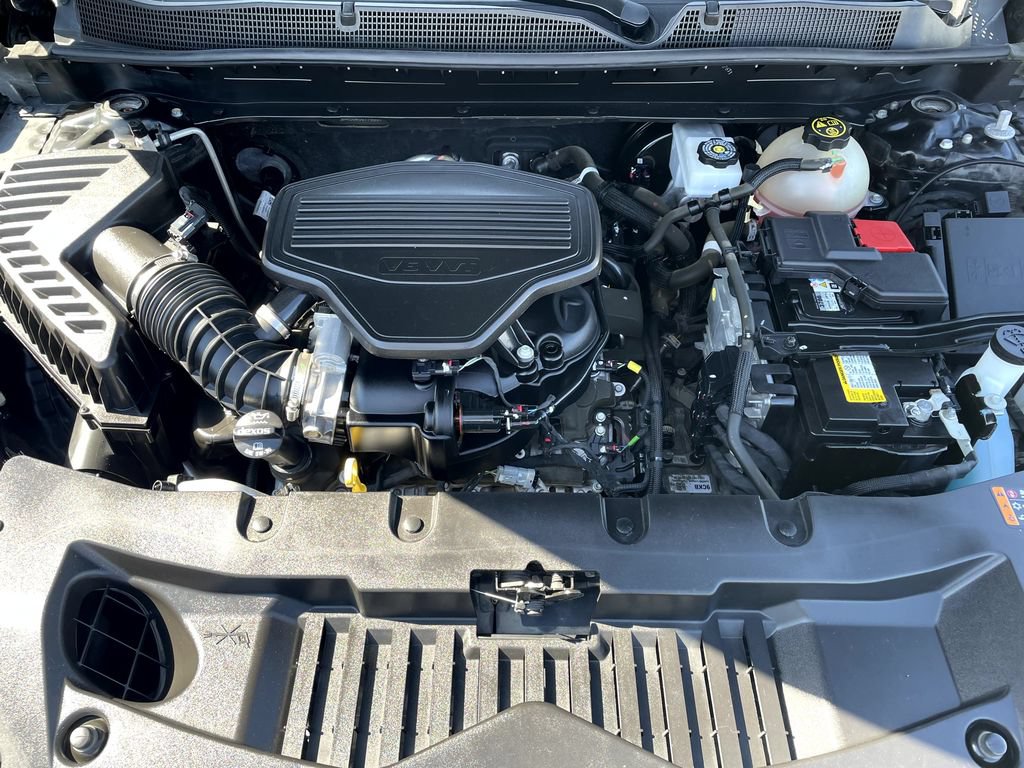 Used 2021 Chevrolet Blazer LT w/ Redline Edition AWD/4WD image 8