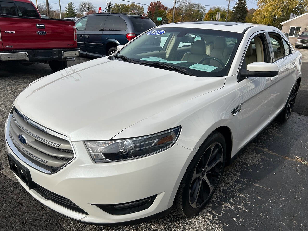 Used 2015 Ford Taurus SEL w/ Equipment Group 201A image 7