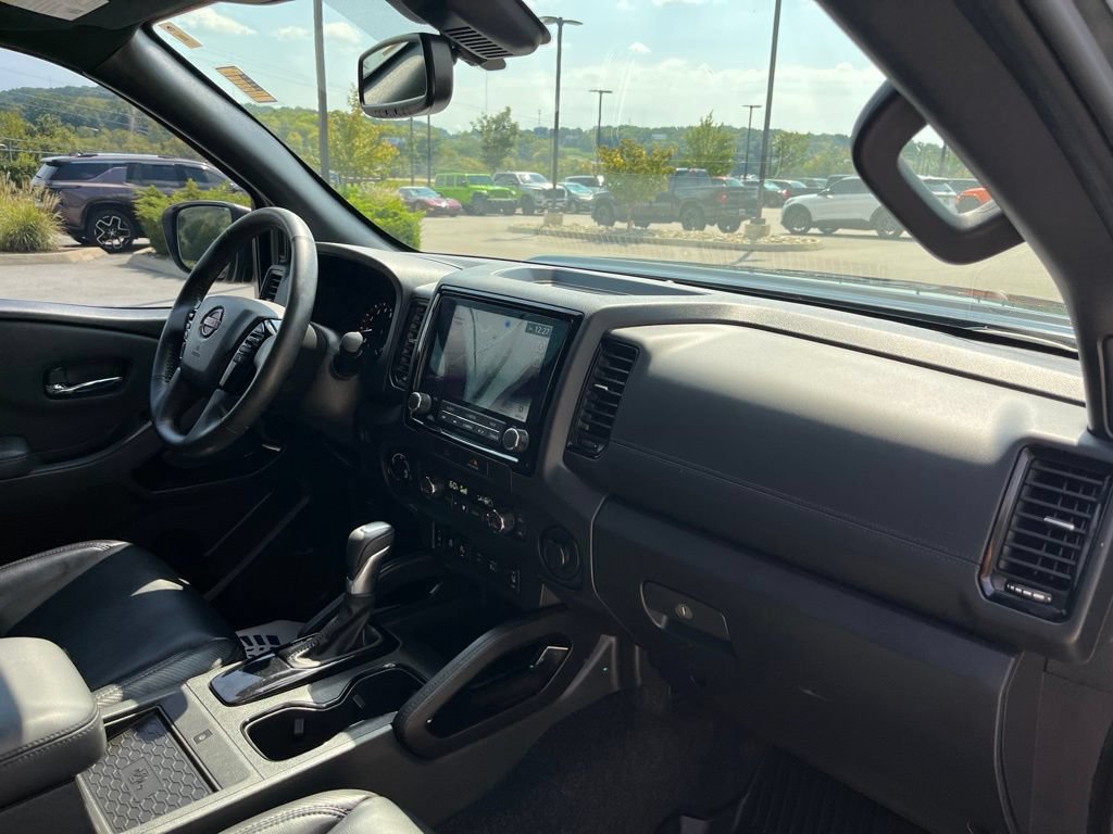 Used 2022 Nissan Frontier PRO-4X w/ Pro-4X Premium Package AWD/4WD image 29