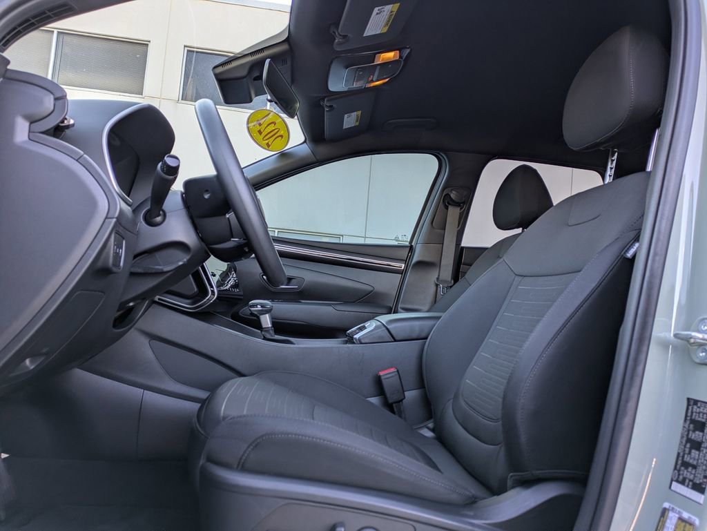 Used 2024 Hyundai Santa Cruz SEL image 2