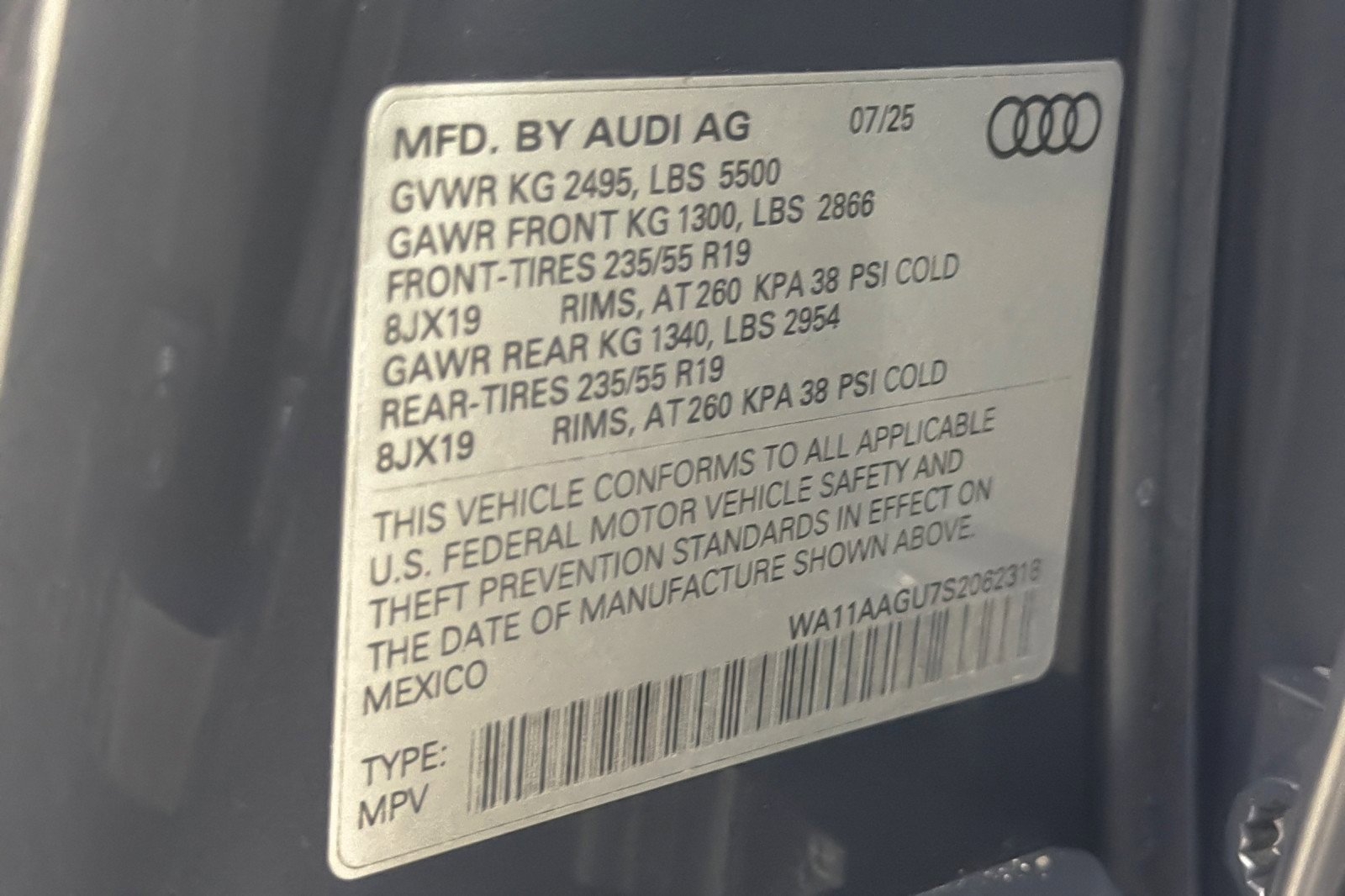 Used 2025 Audi Q5 Premium w/ Convenience Package image 28