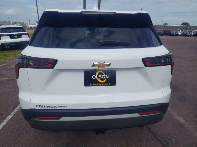 New 2026 Chevrolet Equinox LT w/ Convenience Package II image 5