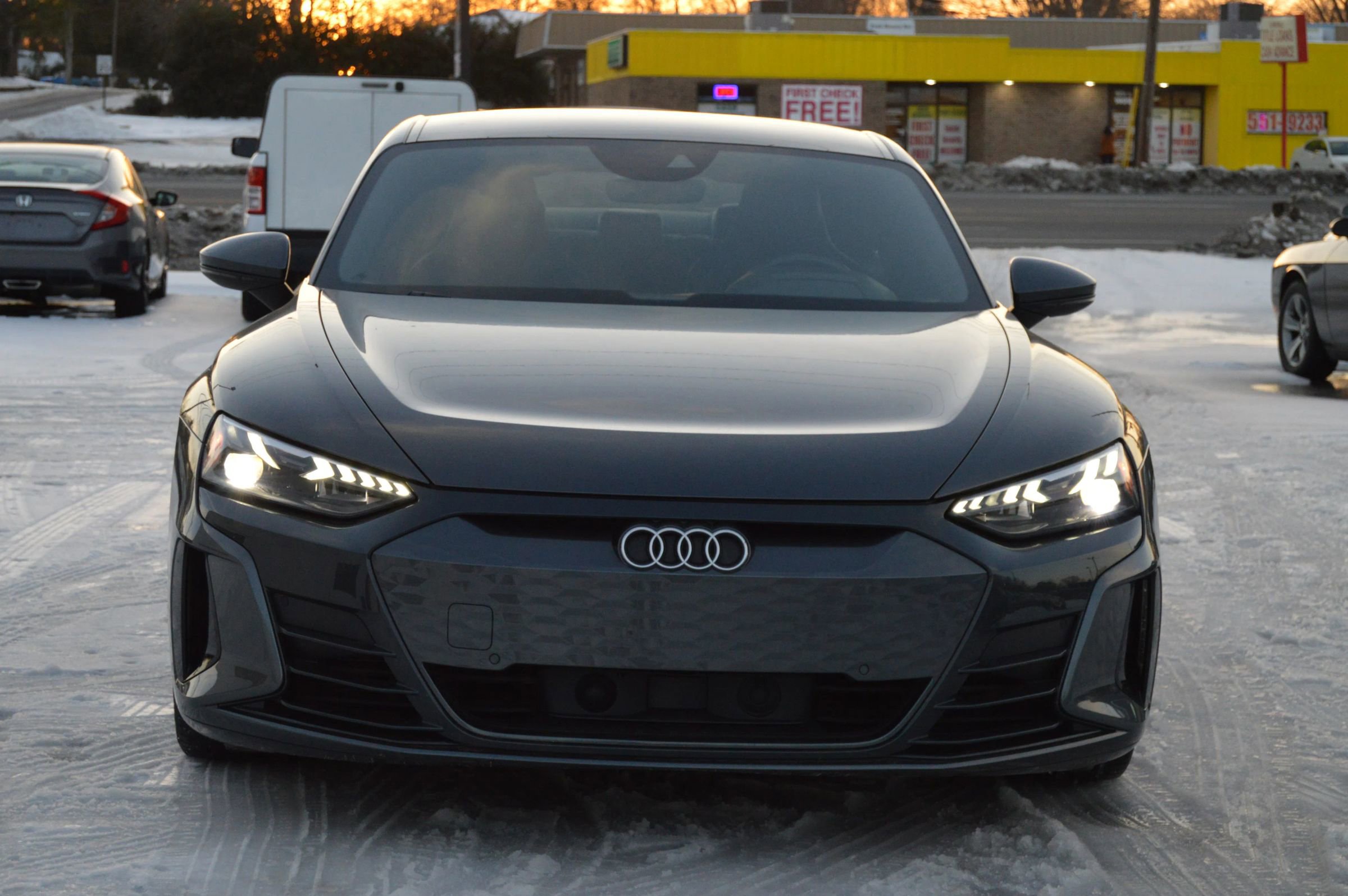 Used 2023 Audi e-tron GT Premium Plus image 3