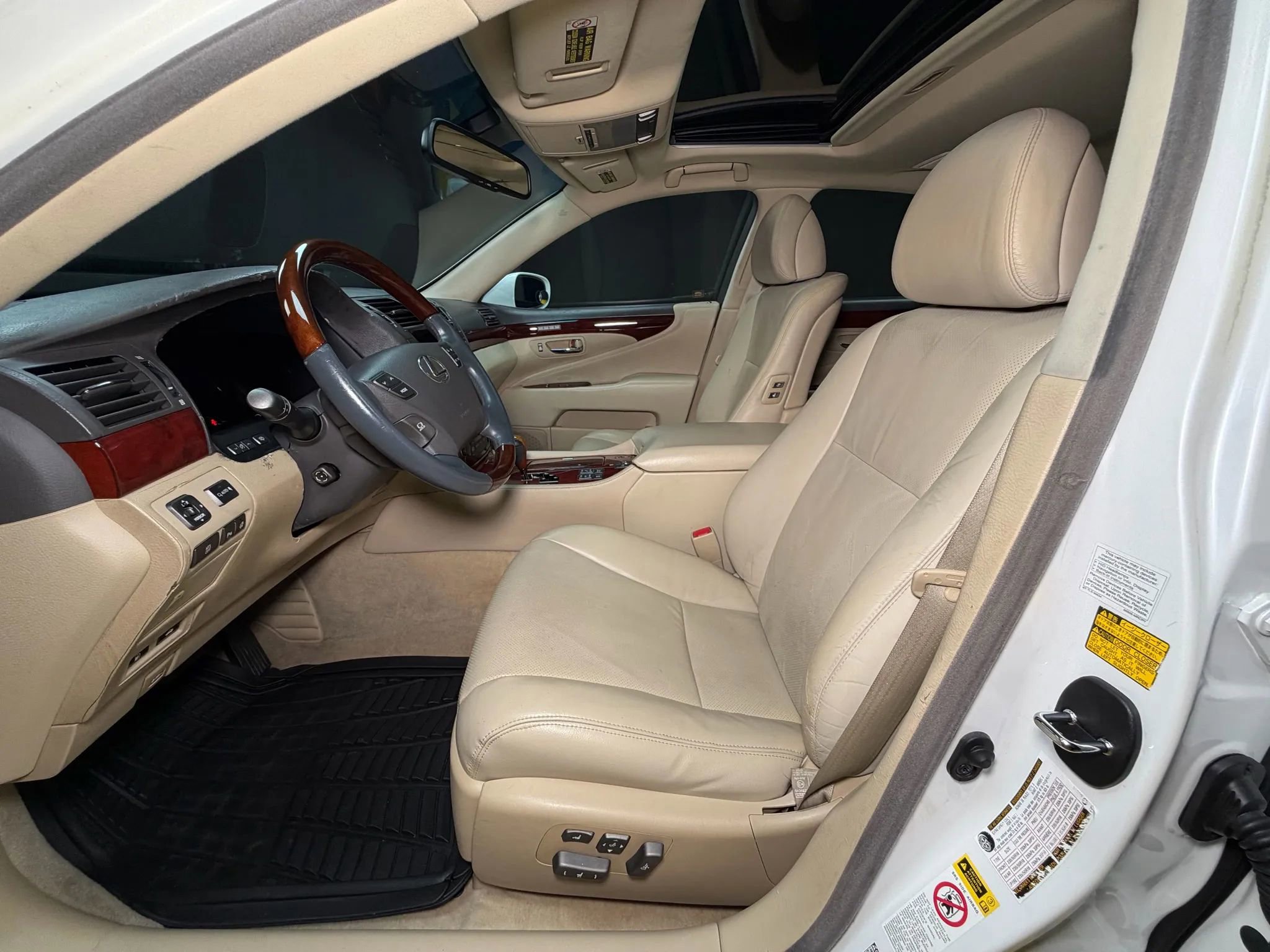 Used 2009 Lexus LS 460 AWD w/ Comfort Seating Pkg image 48