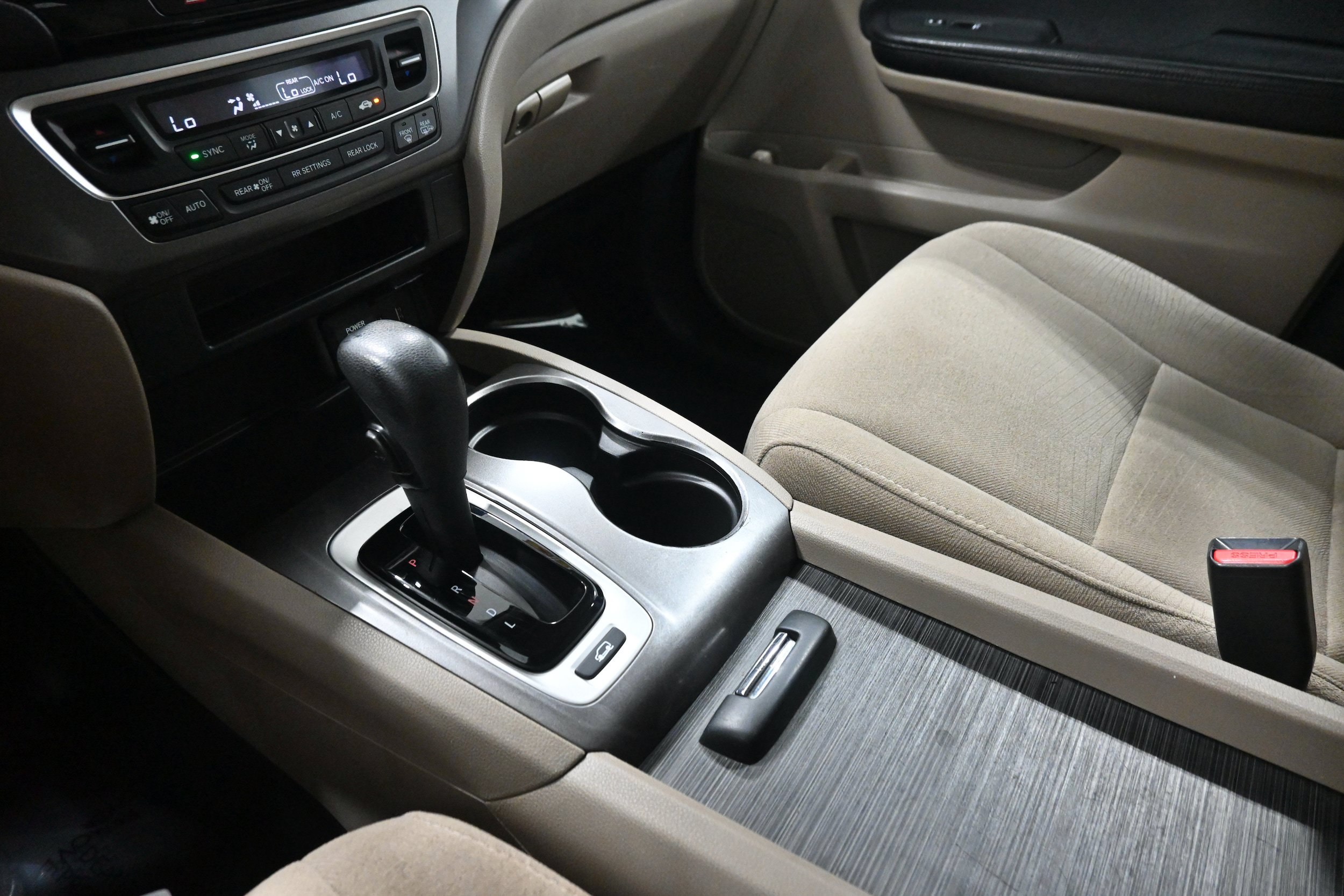 Used 2018 Honda Pilot EX image 16