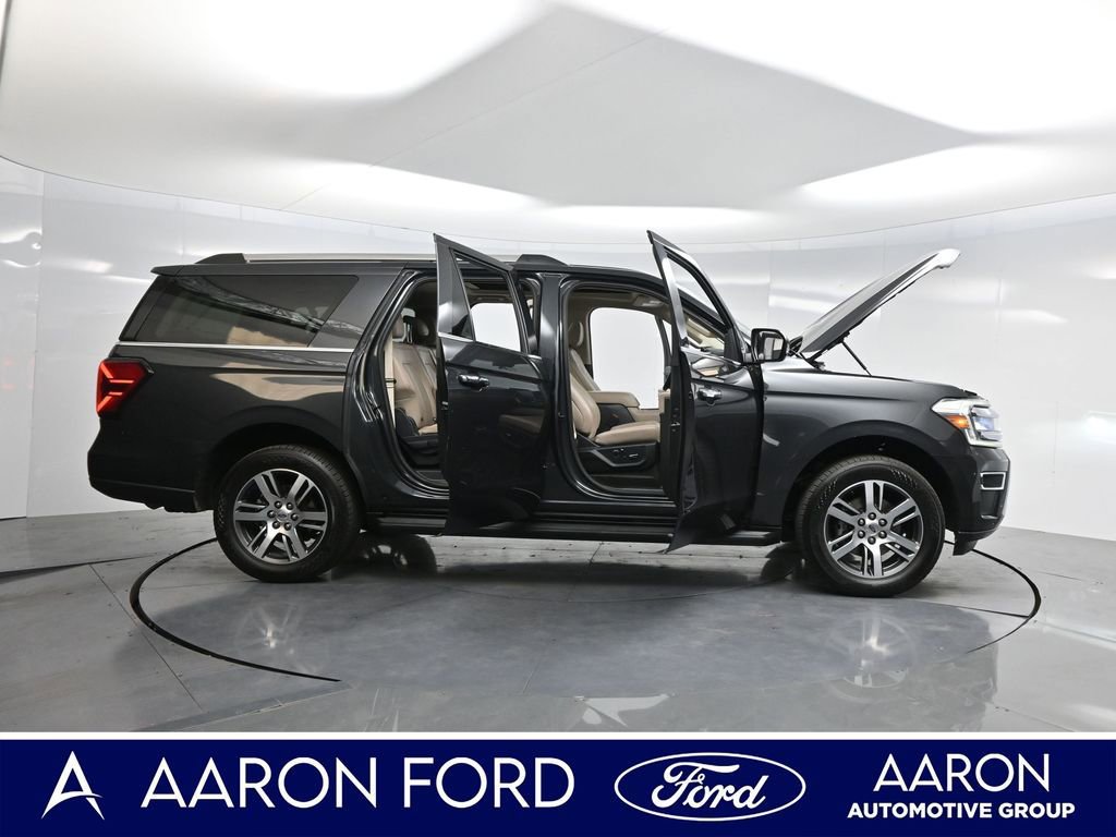 Used 2023 Ford Expedition Max Limited image 4