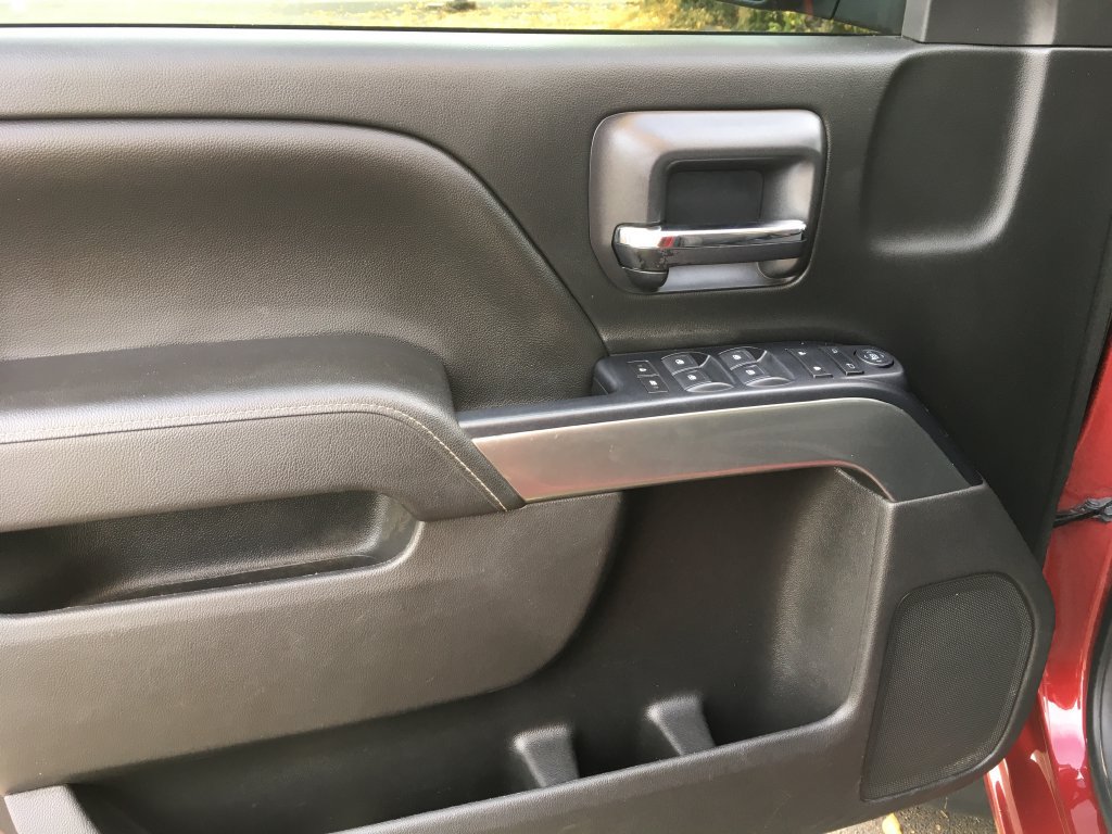 Used 2018 Chevrolet Silverado 1500 LT w/ All Star Edition AWD/4WD image 18
