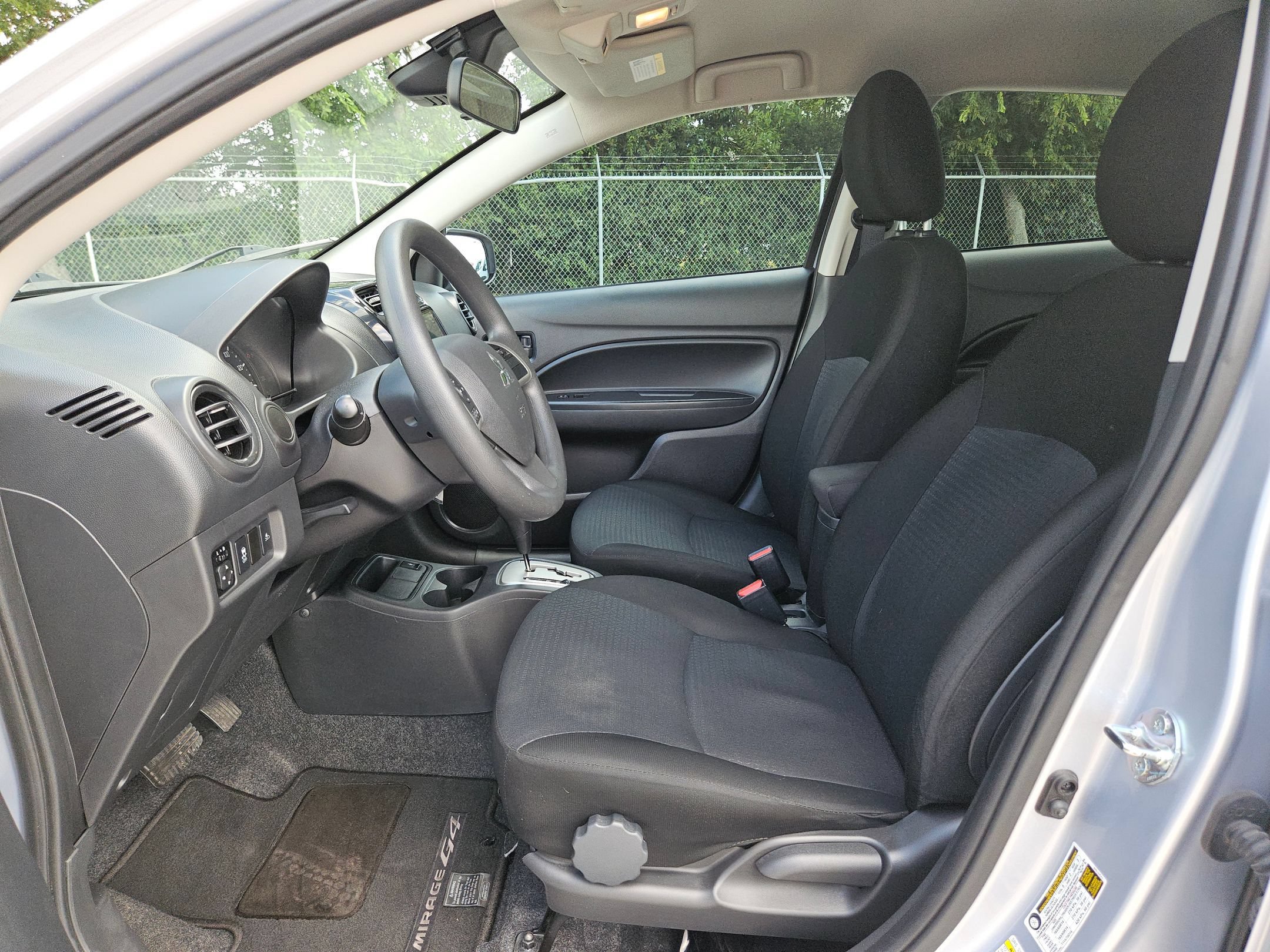 Used 2024 Mitsubishi Mirage G4 ES FWD image 9