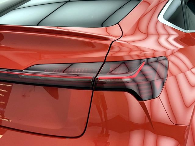 Certified 2022 Audi e-tron S Prestige w/ Prestige Package AWD/4WD image 9