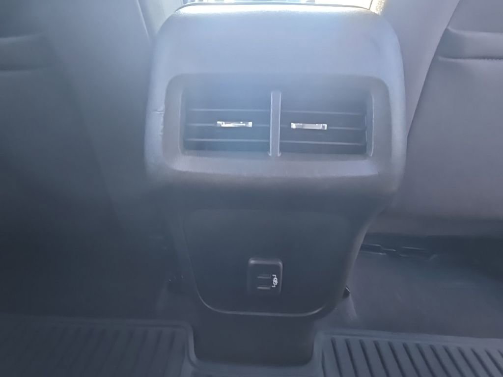 Used 2019 Chevrolet Equinox LT image 27