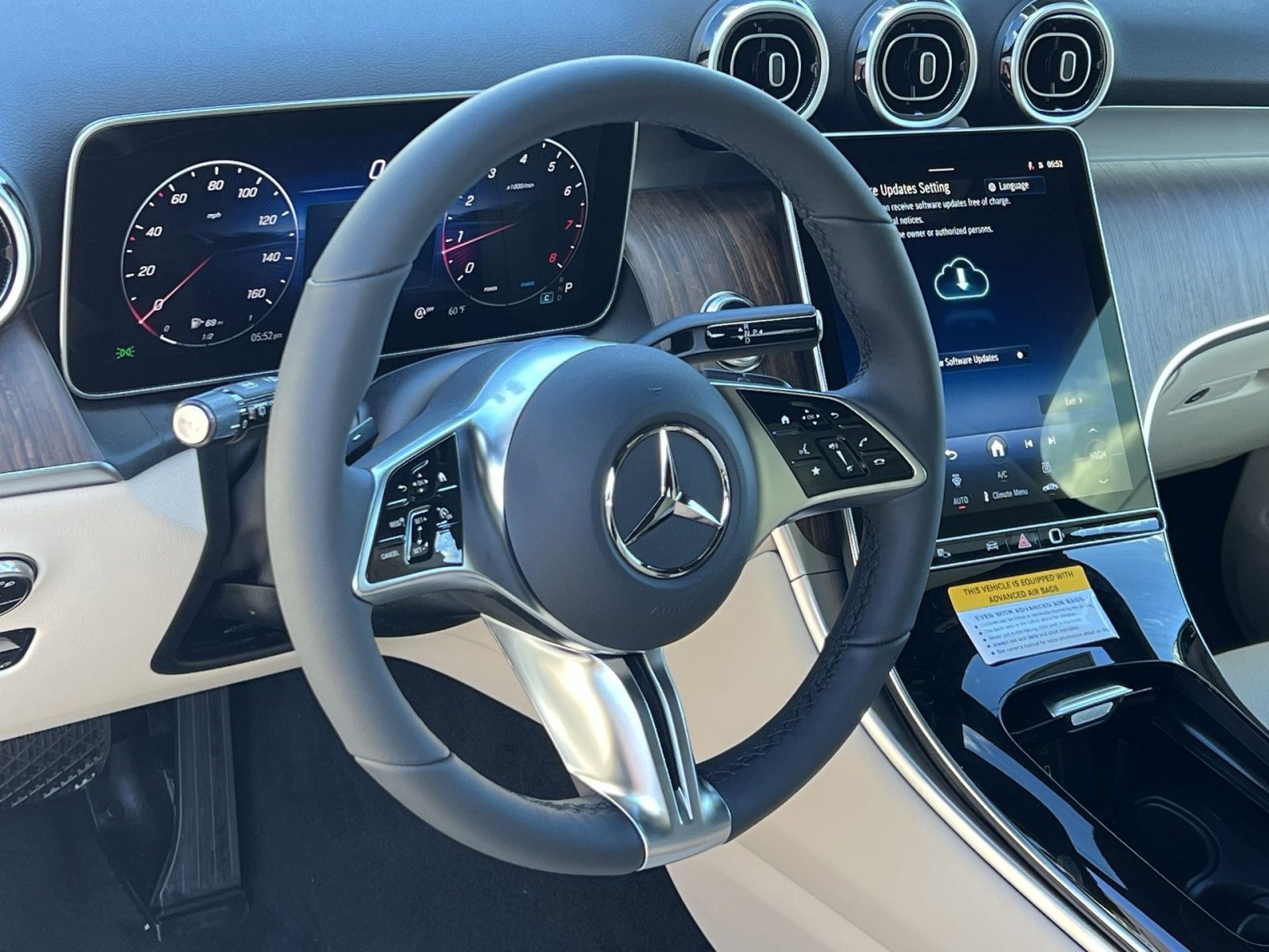 New 2026 Mercedes-Benz GLC 300 4MATIC image 14