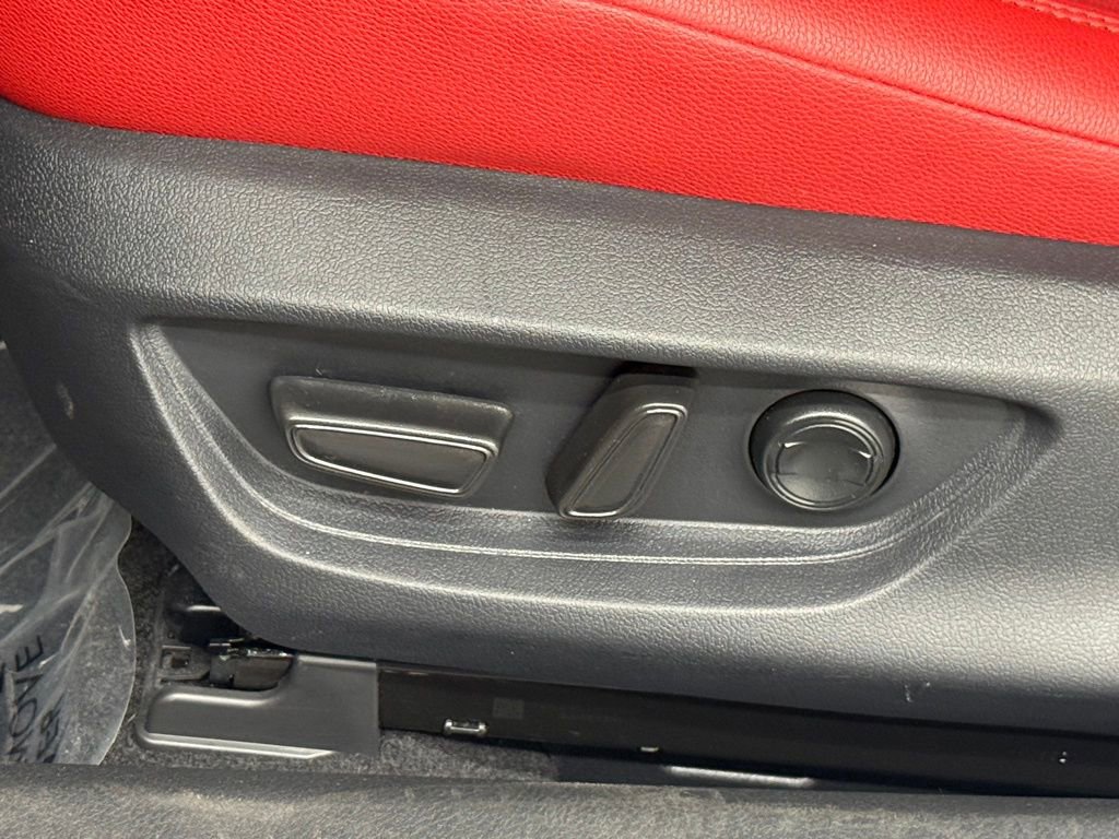 Used 2026 Toyota Camry XSE w/ Premium Plus Package image 21