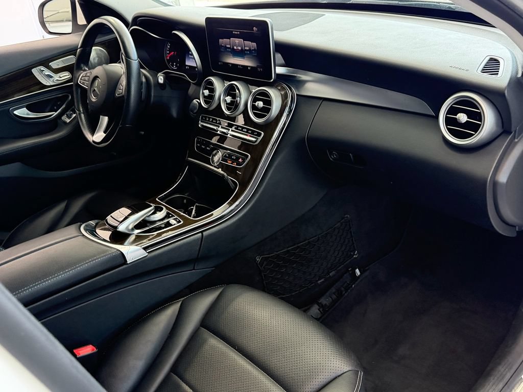 Used 2016 Mercedes-Benz C 300 4MATIC Sedan image 15