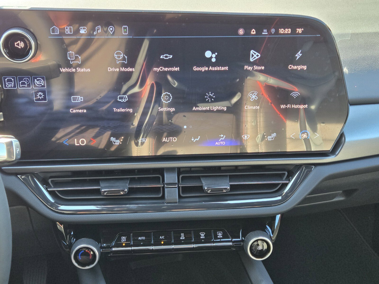 New 2026 Chevrolet Equinox EV RS image 13