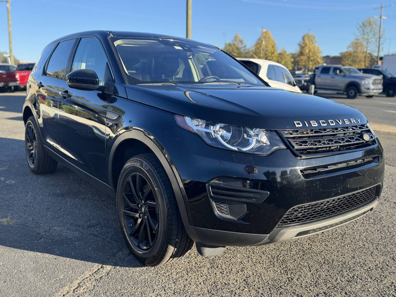 Used 2018 Land Rover Discovery Sport SE AWD/4WD image 4