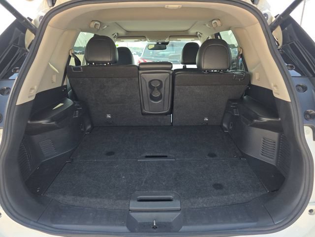 Used 2020 Nissan Rogue SL w/ Premium Package AWD/4WD image 4