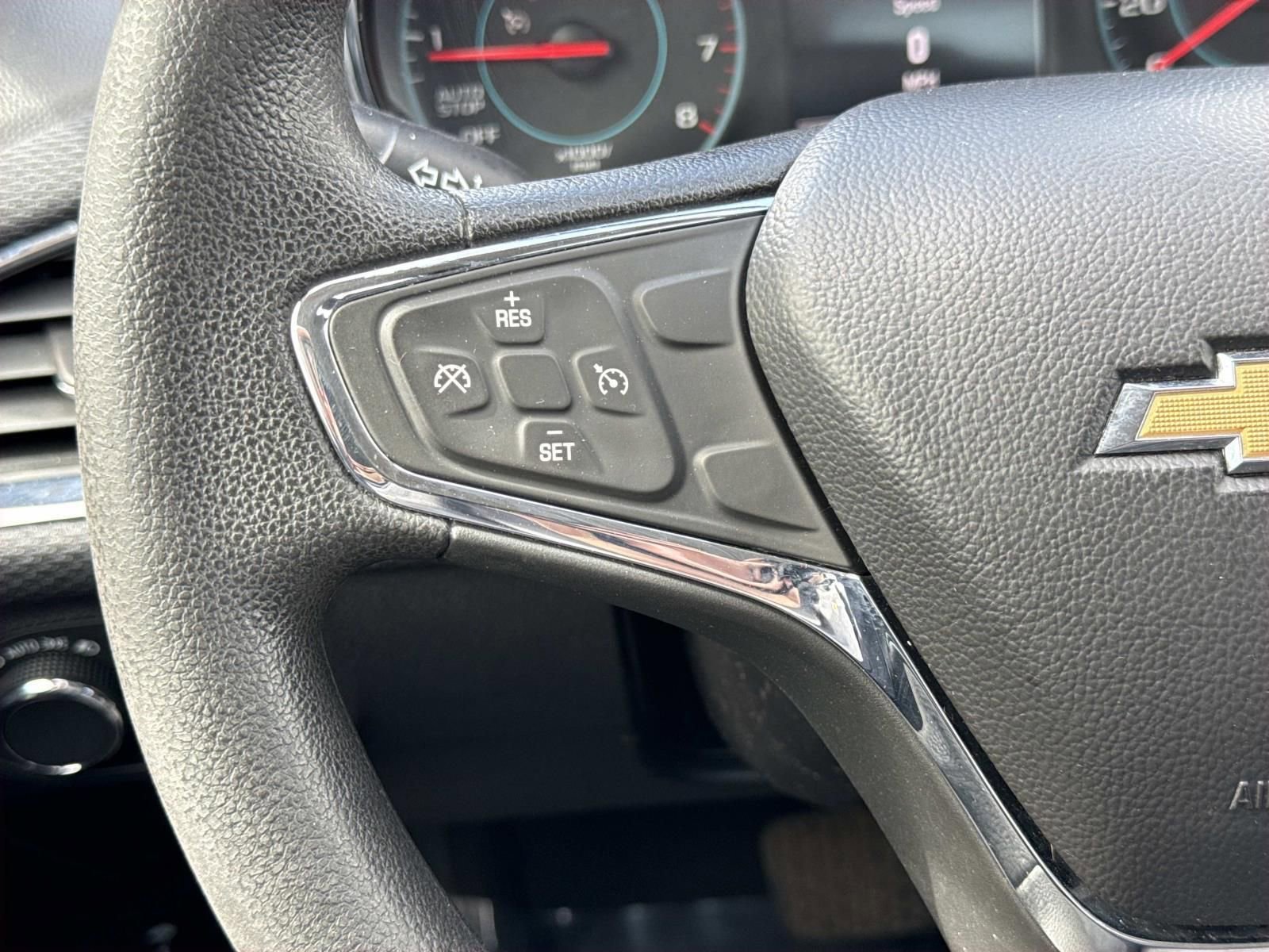 Used 2018 Chevrolet Cruze LT w/ Convenience Package image 15