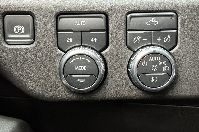 Used 2025 GMC Sierra 1500 Elevation w/ Preferred Package image 43