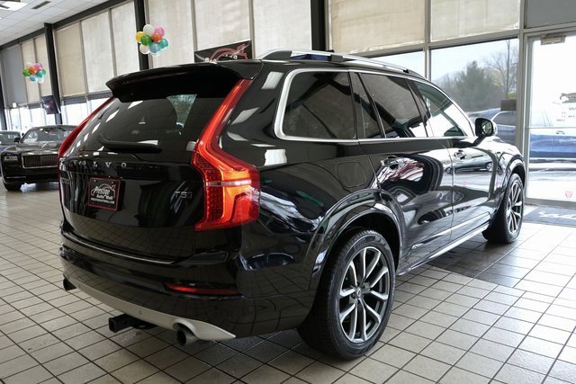 Used 2019 Volvo XC90 T5 Momentum w/ Protection Package image 18