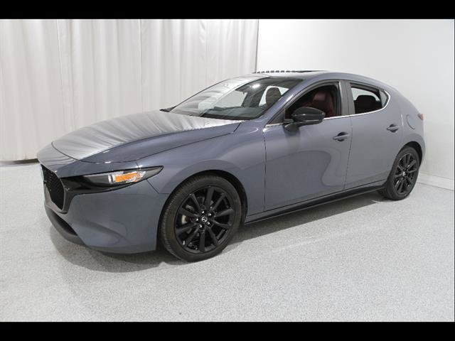 Certified 2025 MAZDA MAZDA3 Carbon AWD/4WD image 3