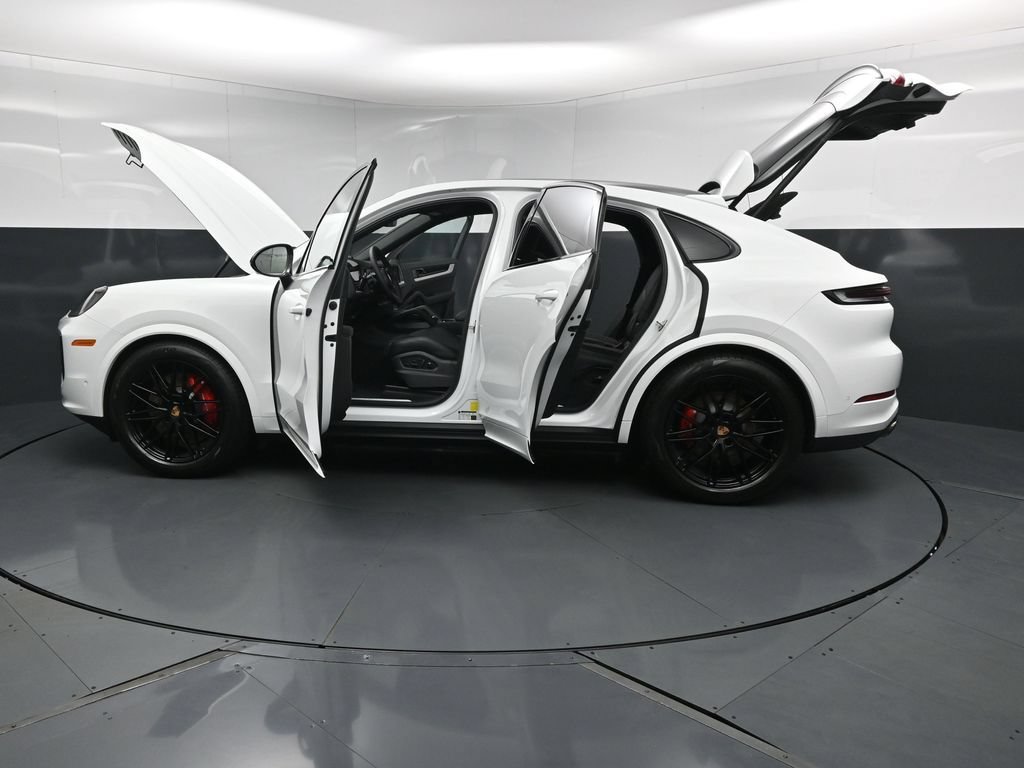 New 2026 Porsche Cayenne S AWD/4WD image 32