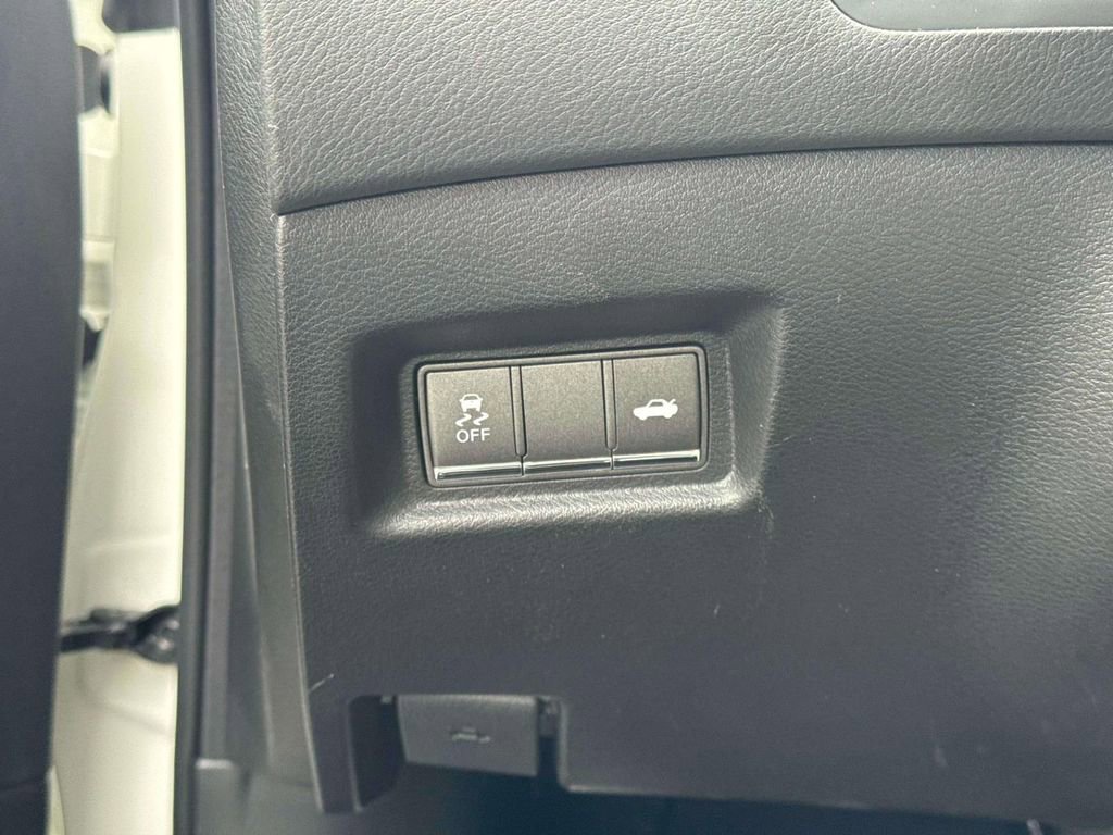 Used 2021 INFINITI Q60 3.0t Luxe w/ Cargo Package image 19