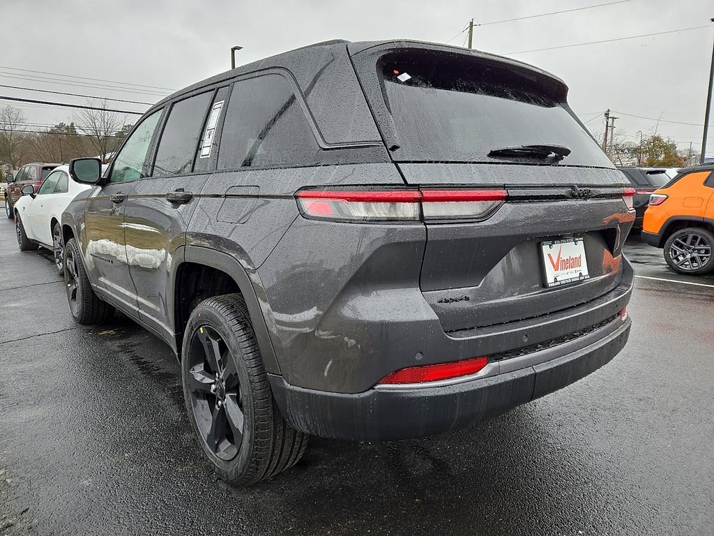 New 2026 Jeep Grand Cherokee Limited w/ Limited Altitude Package image 3