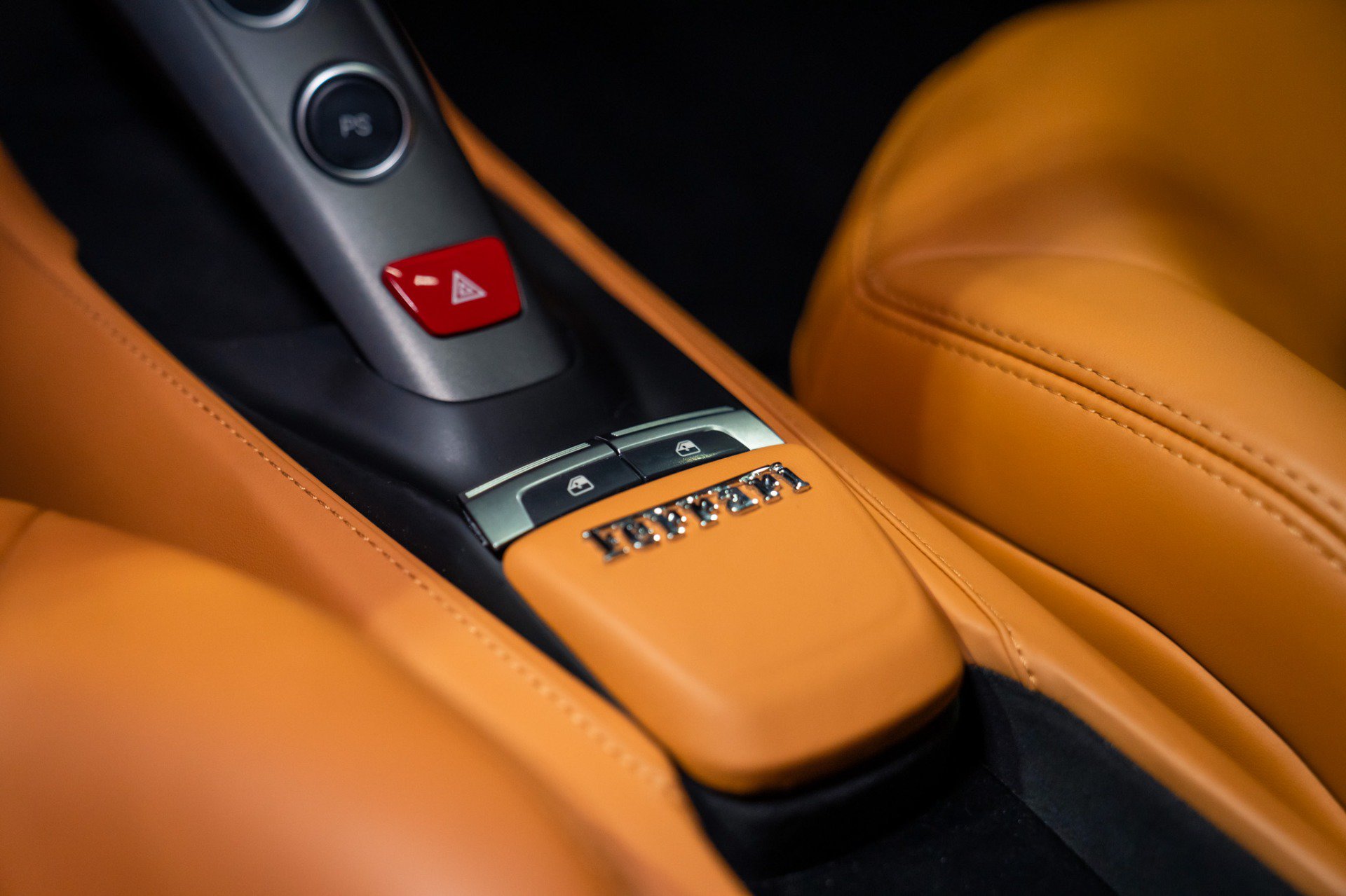 Used 2018 Ferrari 488 GTB RWD image 35