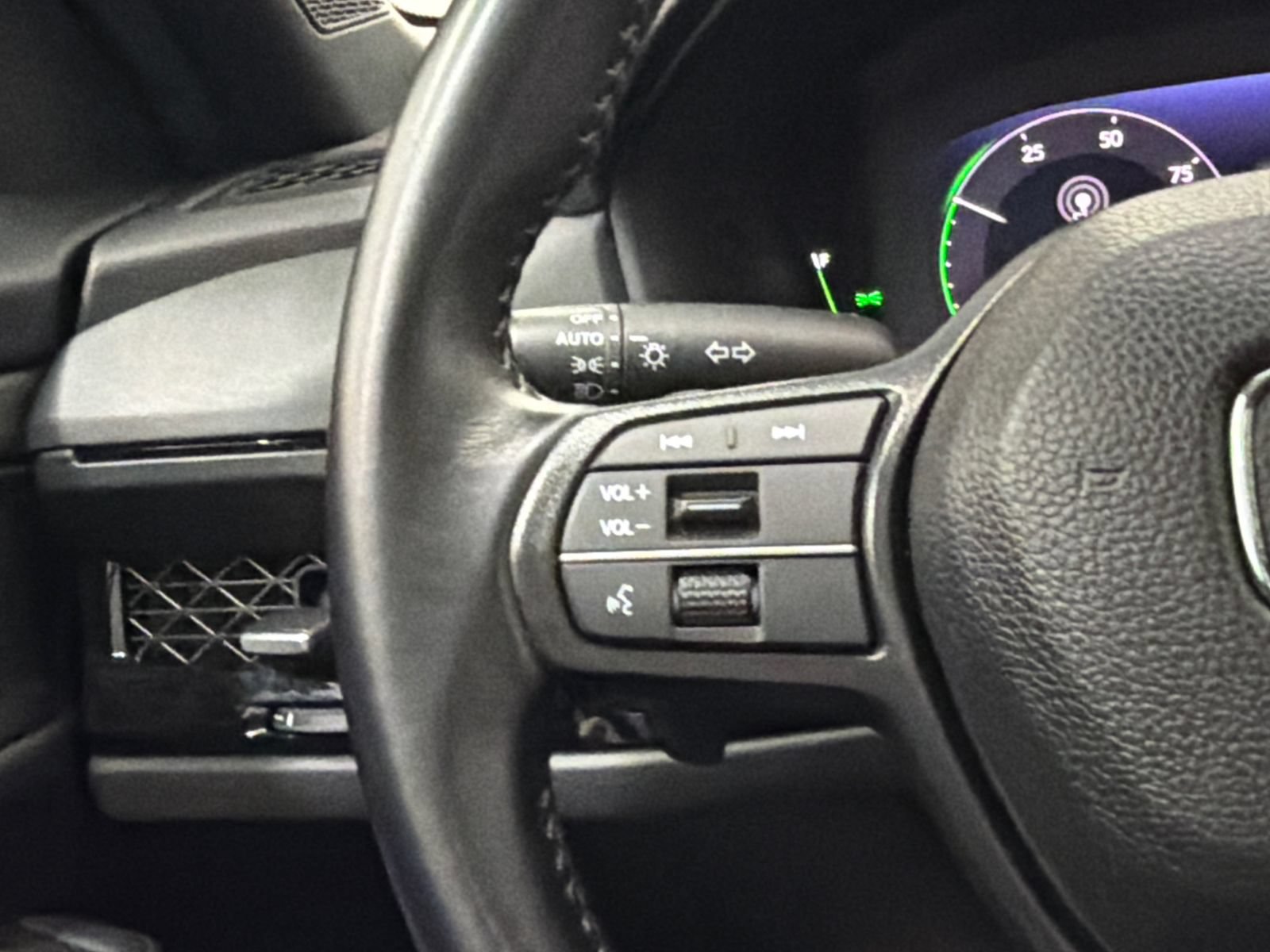 Used 2025 Honda Accord Sport image 17