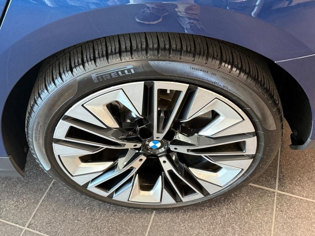 Used 2026 BMW 540i xDrive AWD/4WD image 10