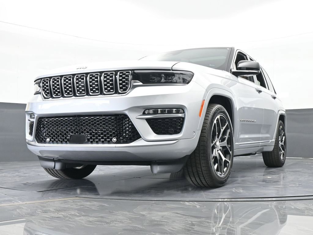 New 2025 Jeep Grand Cherokee Summit image 70