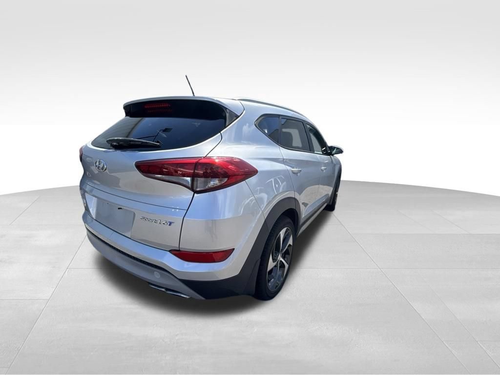 Used 2017 Hyundai Tucson Sport FWD image 7