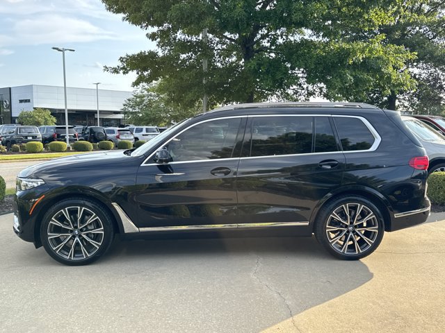 Used 2021 BMW X7 xDrive40i w/ Luxury Seating Package AWD/4WD image 2