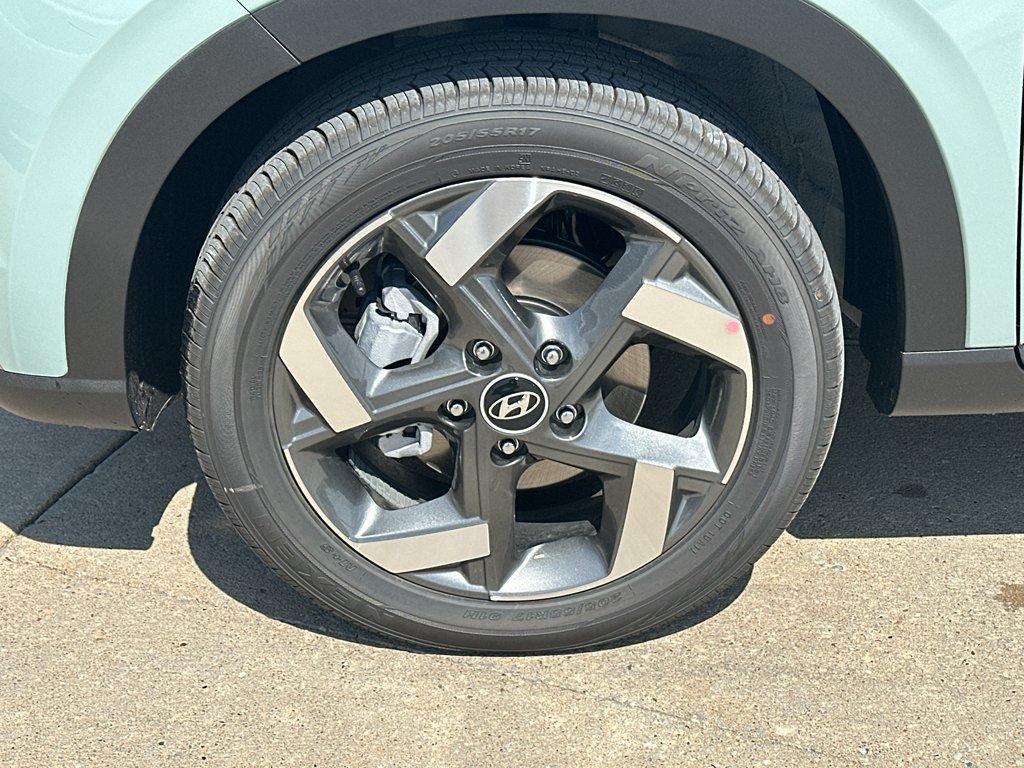 New 2026 Hyundai Venue SEL FWD image 3