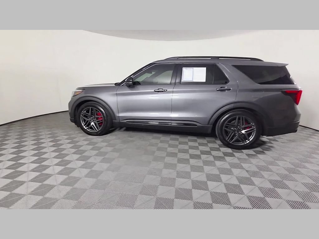 Used 2025 Ford Explorer ST w/ Sun And Sound Package AWD/4WD image 44