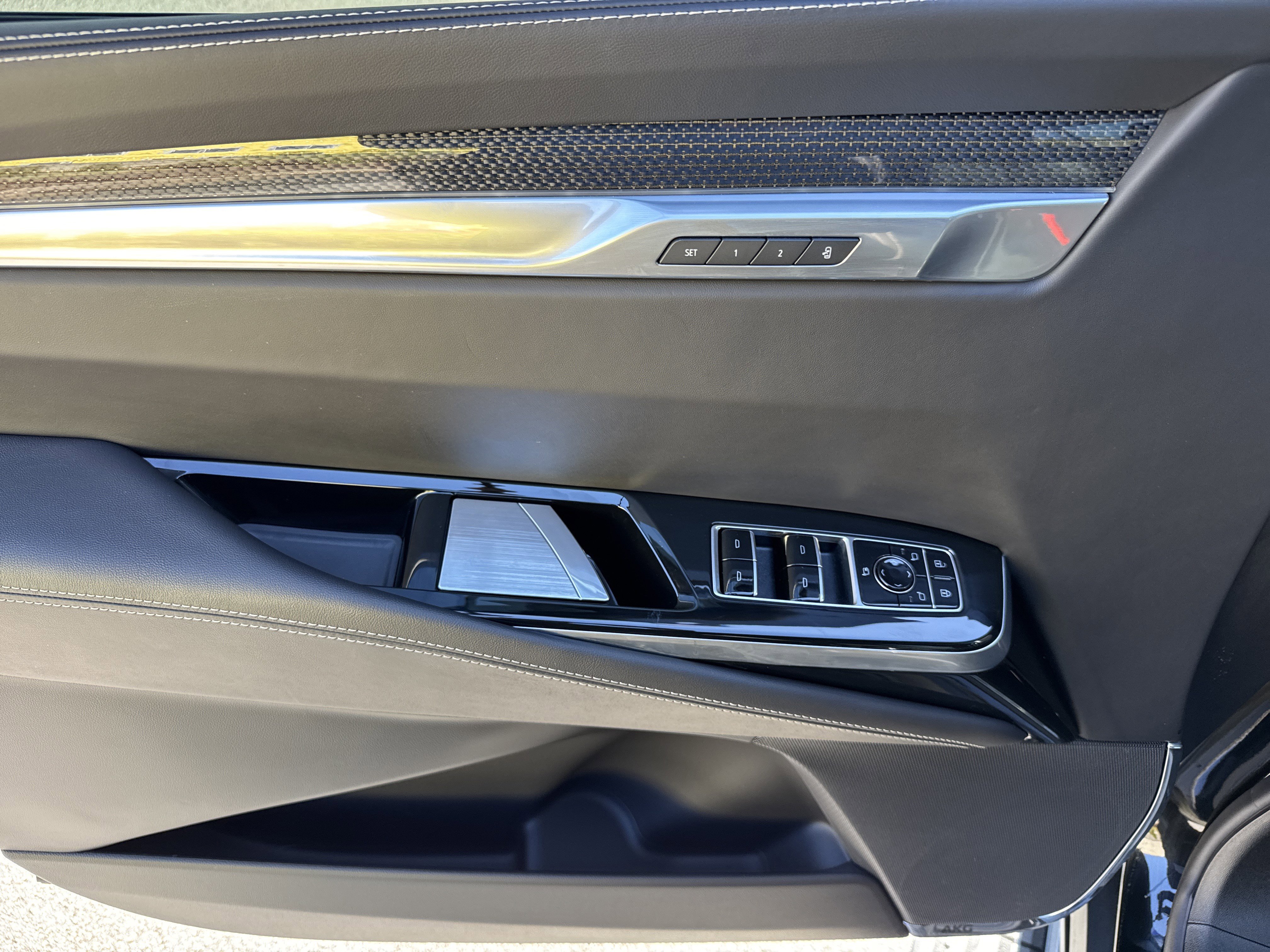 Used 2026 Cadillac Escalade V image 14