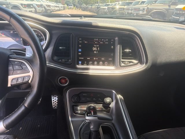 Used 2015 Dodge Challenger SRT w/ Technology Group RWD image 16