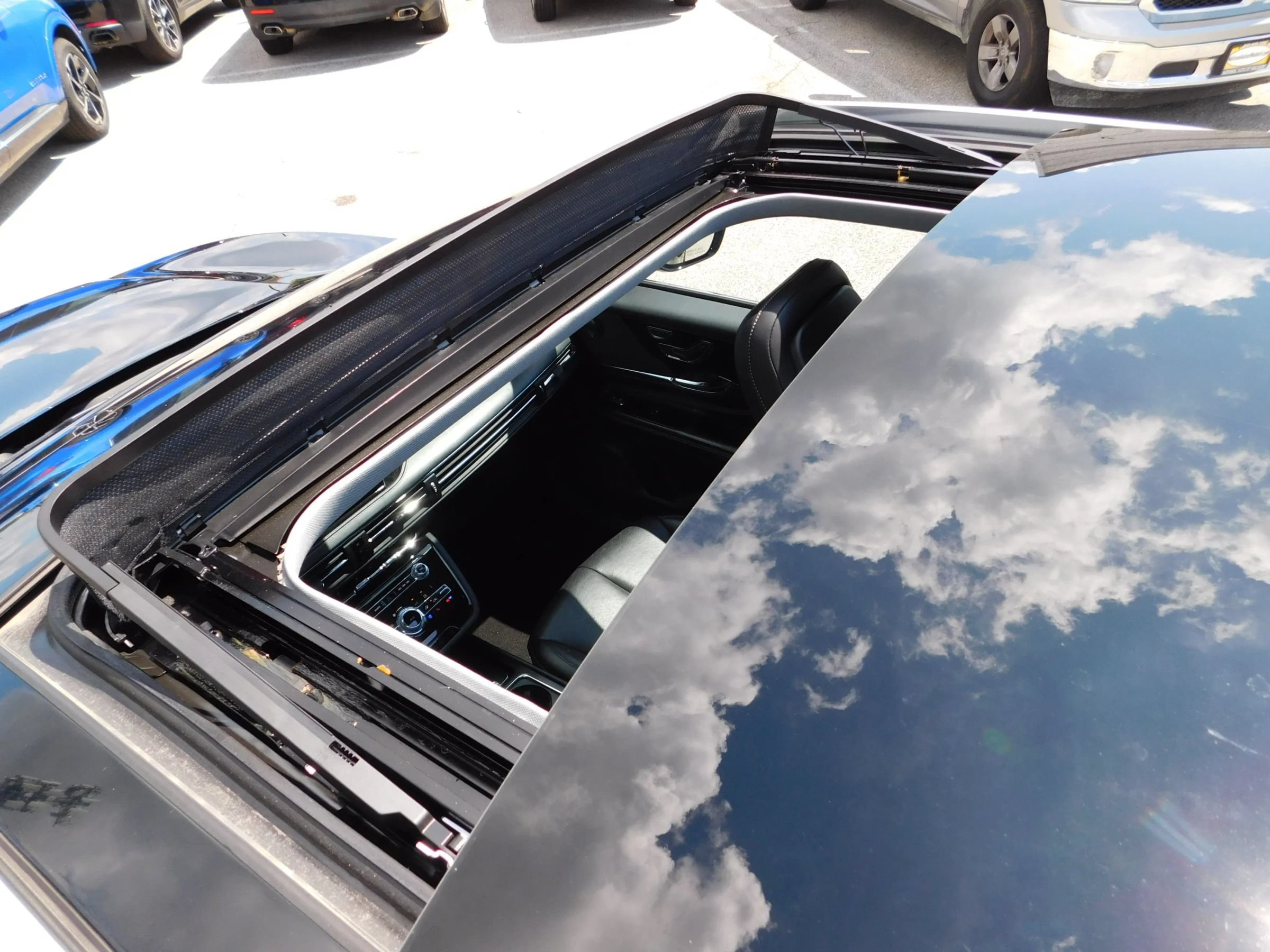 Used 2020 Lincoln Corsair Reserve w/ Equipment Group 201A AWD/4WD image 13