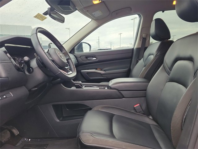 Certified 2024 Nissan Pathfinder SL w/ Cargo Package image 19