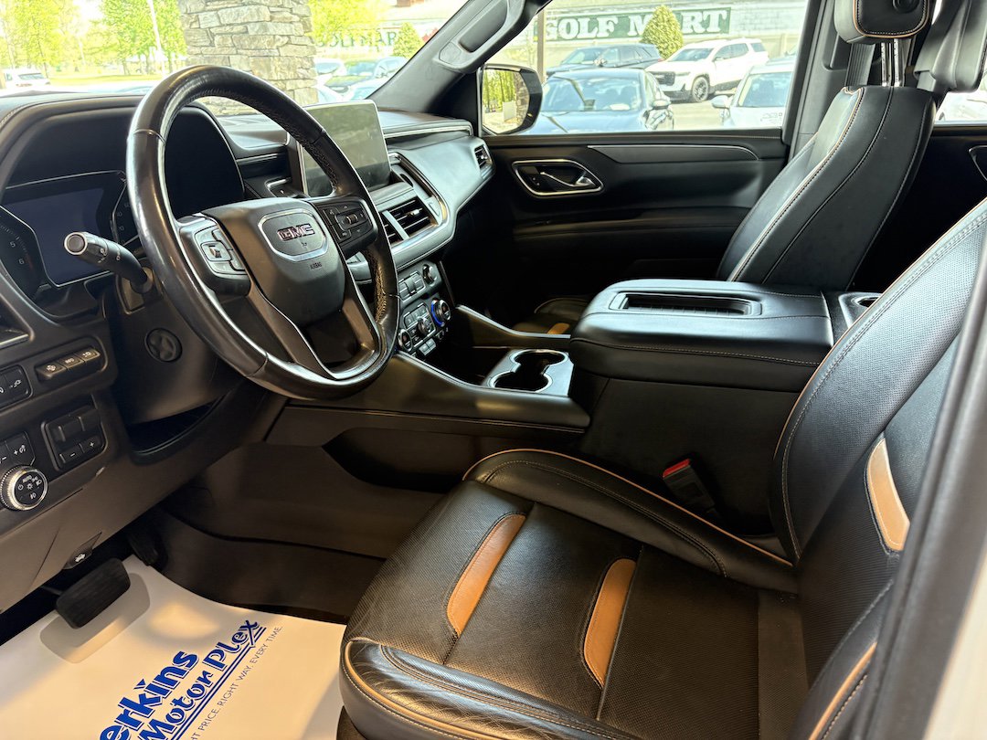 Used 2021 GMC Yukon AT4 w/ AT4 Premium Plus Package image 3