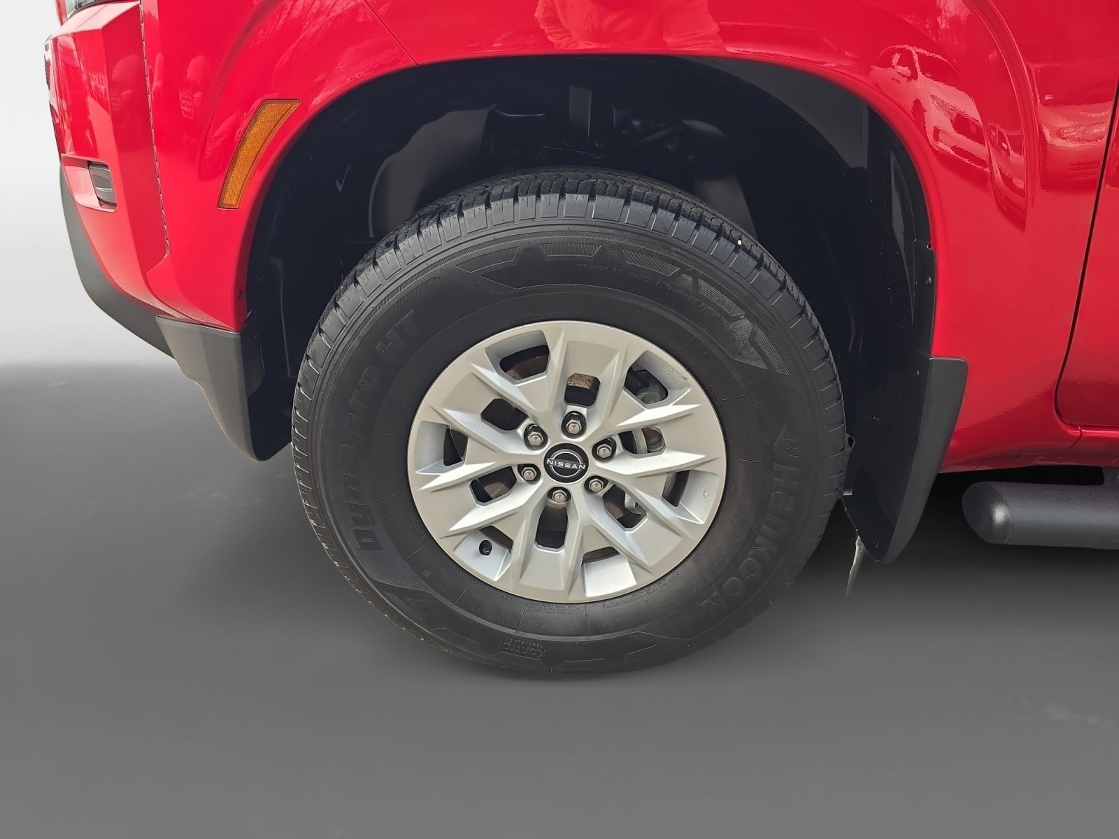 Certified 2024 Nissan Frontier SV w/ Technology Package image 9