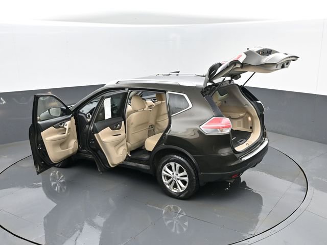 Used 2016 Nissan Rogue SV image 25