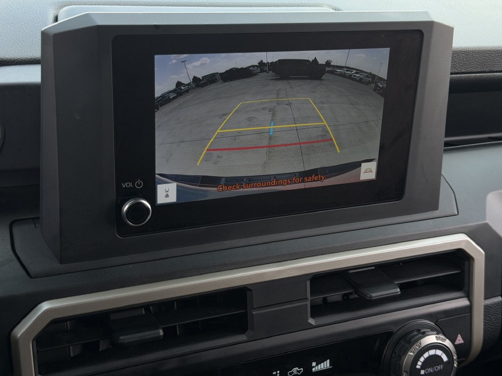 Used 2024 Toyota Tacoma SR AWD/4WD image 18