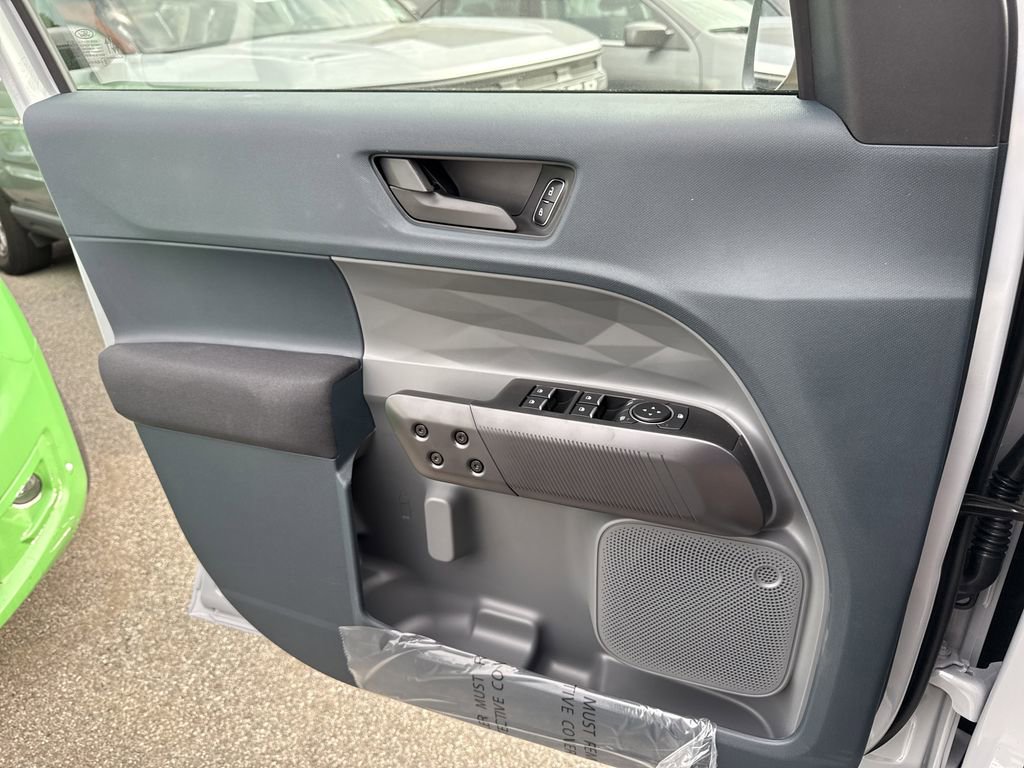 New 2025 Ford Maverick XL w/ Equipment Group 101A AWD/4WD image 23