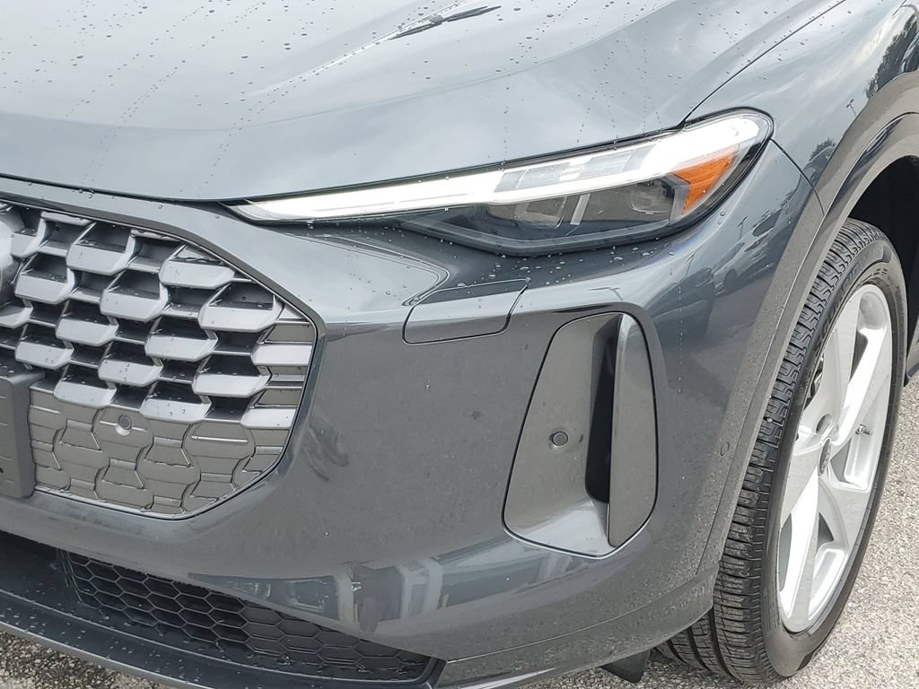 Certified 2025 Audi Q5 Premium w/ Premium Plus AWD/4WD image 12